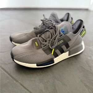 Adidas Men's NMD R1 V2